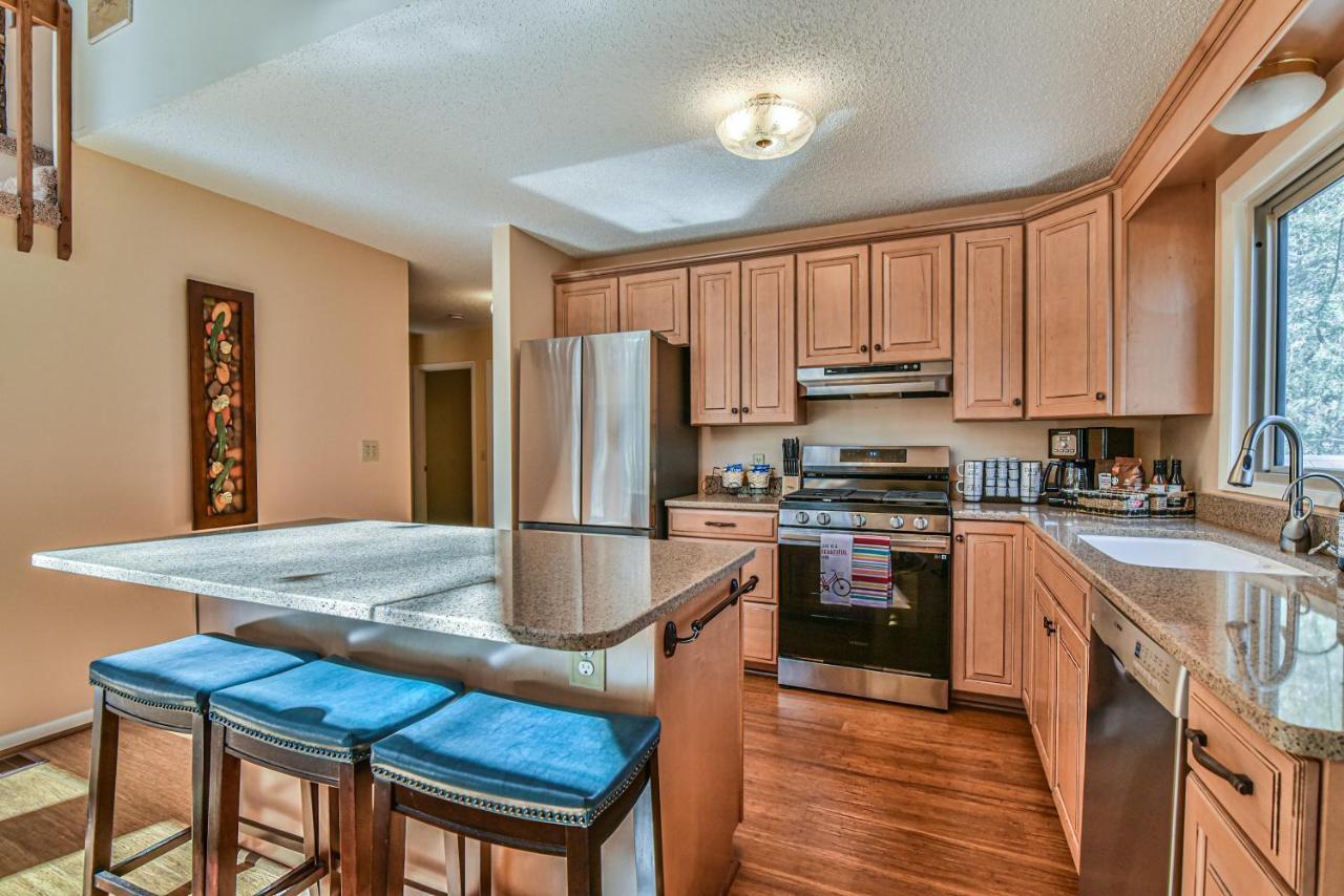 The Camby Cabin Just 12 Miles To Downtown Asheville Extérieur photo